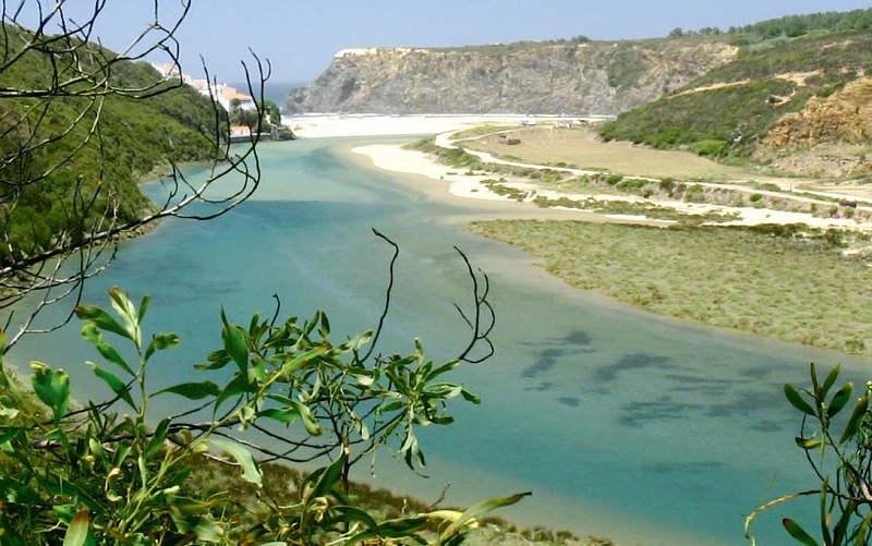 /fileuploads/COSTA VICENTINA/quintadosardanito_costa_vicentina_zambujeiradomar_alentejo_turismo_praia_odeceixe_ribeira.jpg